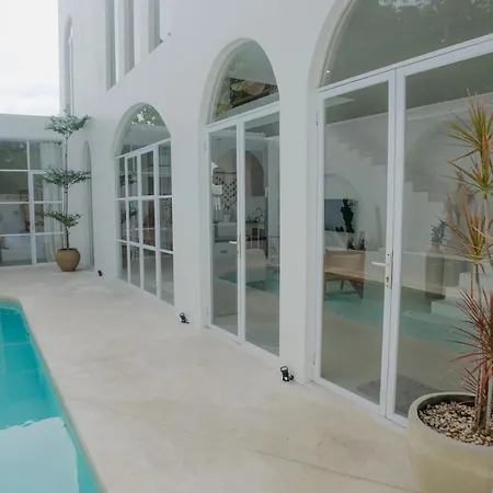 Close To Jimbaran Beach, 3Br With Private Pool